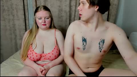 Snapshot of mary_ann__ chatting on February 2026 10:10:02 PM Mary and Mikki online show from February 2026 10:10:02 PM