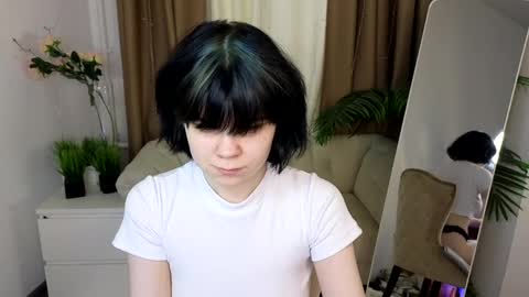 Mary online show from April 2026 01:25:02 PM