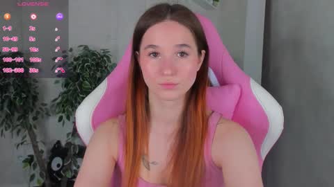 Snapshot of mary_cartar chatting on November 2025 10:25:01 AM Eva online show from November 2025 10:25:01 AM