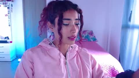 mary online show from September 2025 01:37:02 PM