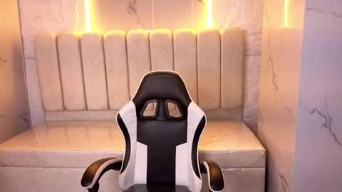 mary_luxx_tp online show from November 2025 03:20:02 AM