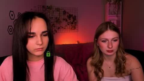 Mary online show from December 2025 08:16:02 PM