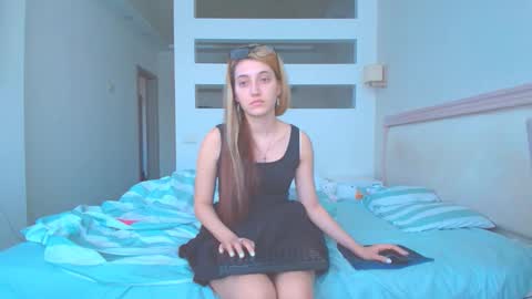 Snapshot of marya442004 chatting on November 2025 05:42:01 AM marya442004 online show from November 2025 05:42:01 AM