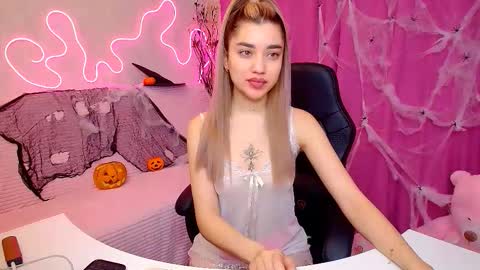 Snapshot of maryam_xs chatting on October 2025 12:58:01 AM maryam online show from October 2025 12:58:01 AM