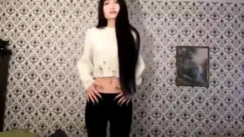 Sofia online show from January 2026 12:53:01 PM