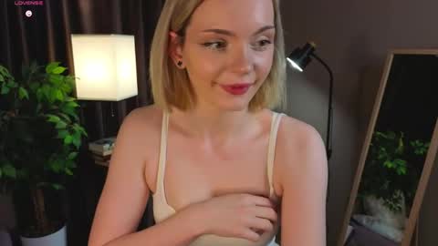 Mary online show from April 2026 01:14:01 AM