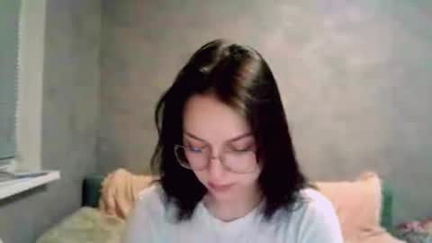 Snapshot of maryellensiewert chatting on December 2025 08:17:01 PM Stephie online show from December 2025 08:17:01 PM