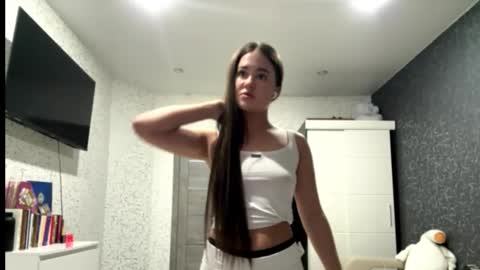 Snapshot of maryjanerowlett chatting on February 2026 06:09:01 PM Lola online show from February 2026 06:09:01 PM