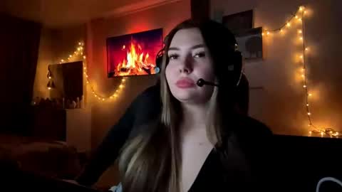 Annie online show from April 2026 03:14:02 PM