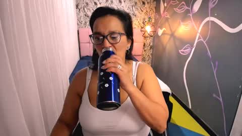 Marylin online show from March 2025 11:09:02 PM