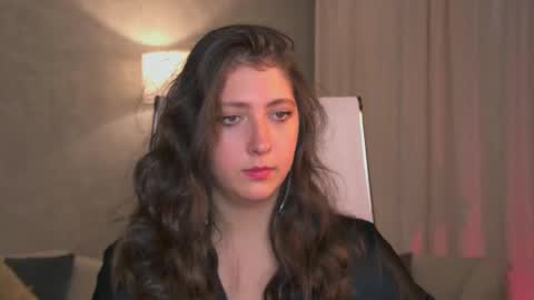 Mary Miller online show from September 2025 09:42:02 AM