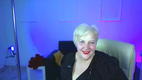 Snapshot of marymogan chatting on September 2025 04:40:02 PM marymogan online show from September 2025 04:40:02 PM