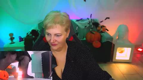 Snapshot of marymogan chatting on October 2025 04:57:02 AM marymogan online show from October 2025 04:57:02 AM