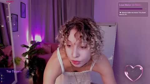 Snapshot of marywohlberg chatting on December 2025 05:45:02 AM Mary online show from December 2025 05:45:02 AM