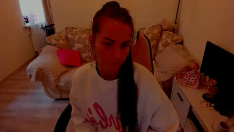 Masha online show from November 2025 12:15:02 PM