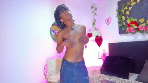 Snapshot of mashall_lee chatting on February 2026 08:20:01 PM MARSHALL LEE online show from February 2026 08:20:01 PM