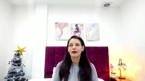 MashaPink online show from December 2025 01:05:01 PM