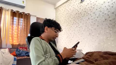 maskboyz2003 online show from November 2025 03:54:01 AM