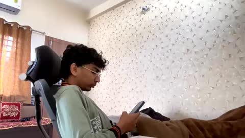 maskboyz2003 online show from December 2025 03:49:02 AM