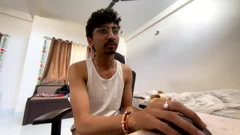 Mask Boy online show from February 2025 07:48:01 AM