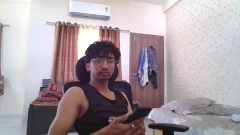 Mask Boy online show from October 2025 04:53:02 AM