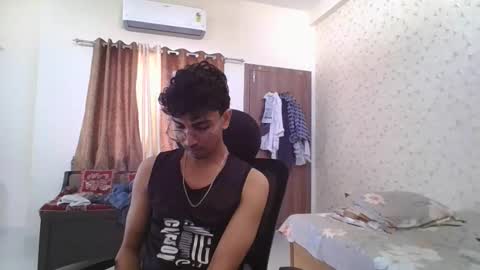 Mask Boy online show from November 2025 05:40:01 AM