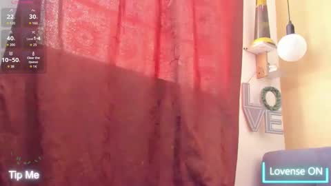 Snapshot of maskedgirl01 chatting on November 2025 08:08:01 PM Scarlet online show from November 2025 08:08:01 PM