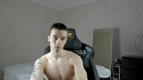 Snapshot of mason_warhol chatting on January 2025 02:35:01 AM Mason online show from January 2025 02:35:01 AM