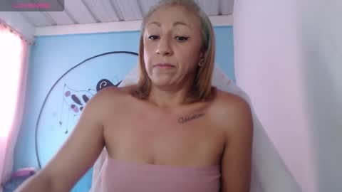 massiel ferreti online show from October 2025 10:12:02 PM