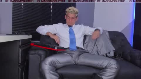 I am Massimo online show from January 2026 08:21:02 PM