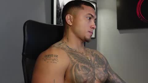 Snapshot of massimo_rizzo_ chatting on November 2025 09:18:01 PM Massimo online show from November 2025 09:18:01 PM