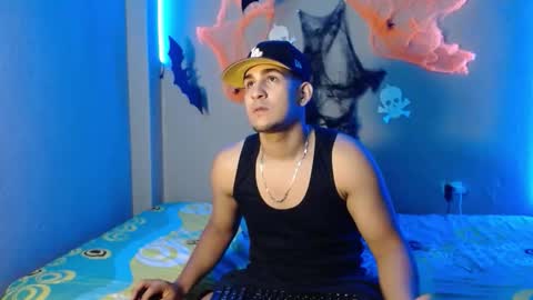 Snapshot of massimo_vidal chatting on October 2025 05:19:02 PM massimo_vidal online show from October 2025 05:19:02 PM