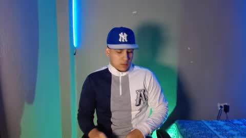 Snapshot of massimo_vidal chatting on November 2025 12:21:01 AM massimo_vidal online show from November 2025 12:21:01 AM