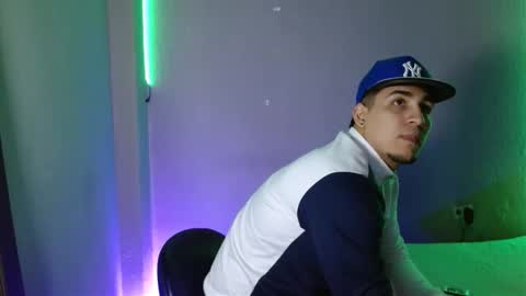 Snapshot of massimo_vidal chatting on November 2025 02:37:02 AM massimo_vidal online show from November 2025 02:37:02 AM