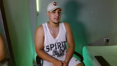 Snapshot of massimo_vidal chatting on December 2025 01:11:02 AM massimo_vidal online show from December 2025 01:11:02 AM