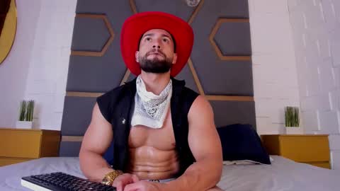 Massimo online show from November 2025 03:12:01 AM