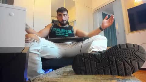 Snapshot of master9four chatting on October 2025 08:09:01 PM Matthew online show from October 2025 08:09:01 PM