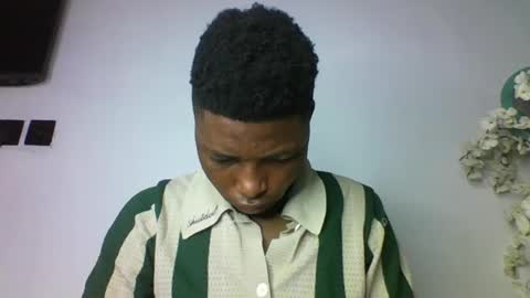 Snapshot of master_kael chatting on December 2025 03:00:01 AM Master Kael online show from December 2025 03:00:01 AM