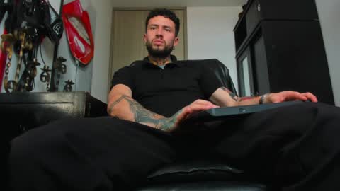 steven  online show from January 2025 07:26:02 PM