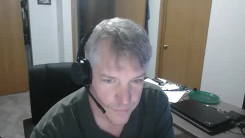 Snapshot of master_thorn chatting on December 2024 01:52:02 PM Master Thorn online show from December 2024 01:52:02 PM