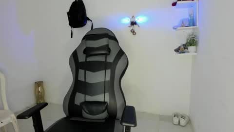 Snapshot of masteralda09 chatting on December 2025 01:42:01 PM Alpha junior online show from December 2025 01:42:01 PM