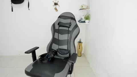 Snapshot of masteralda09 chatting on December 2025 02:26:01 PM Alpha junior online show from December 2025 02:26:01 PM