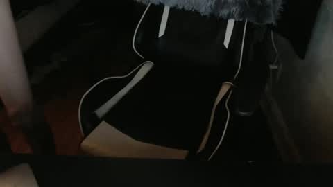 Snapshot of masterbatemike1 chatting on January 2025 09:39:02 AM MasterbateMike online show from January 2025 09:39:02 AM