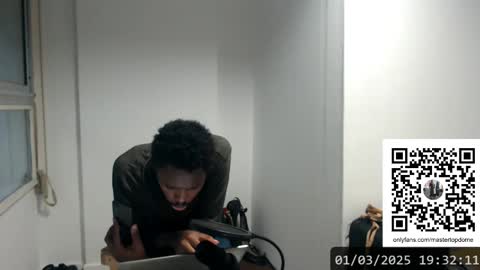 Masterdomfuck online show from March 2025 10:31:02 PM