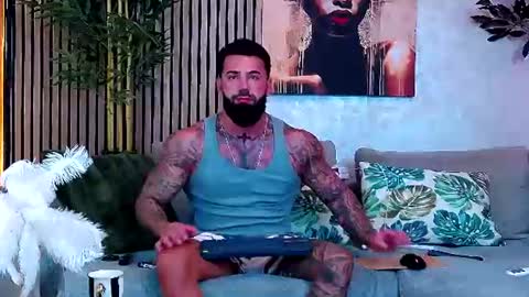 Snapshot of masterkingofmuscle chatting on June 2026 03:49:01 AM masterkingofmuscle online show from June 2026 03:49:01 AM