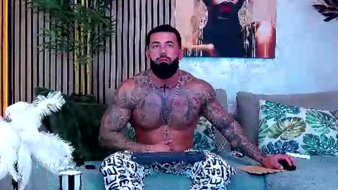 Snapshot of masterkingofmuscle chatting on June 2026 08:08:01 AM masterkingofmuscle online show from June 2026 08:08:01 AM