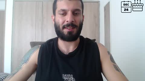 Snapshot of masterofinfatuation chatting on December 2024 03:11:02 PM   online show from December 2024 03:11:02 PM