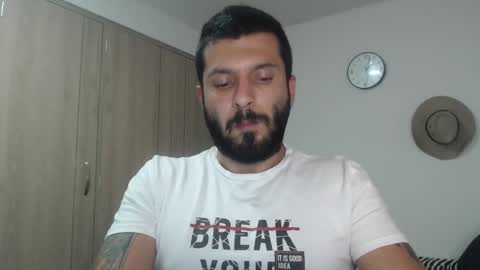 Snapshot of masterofinfatuation chatting on January 2025 12:25:02 AM   online show from January 2025 12:25:02 AM