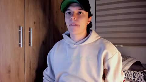 mastrangelo_x online show from June 2026 04:15:01 AM