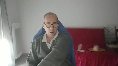 mat11efou online show from October 2025 08:38:01 AM